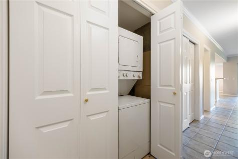 2307 W Woodin Avenue Chelan WA 98816