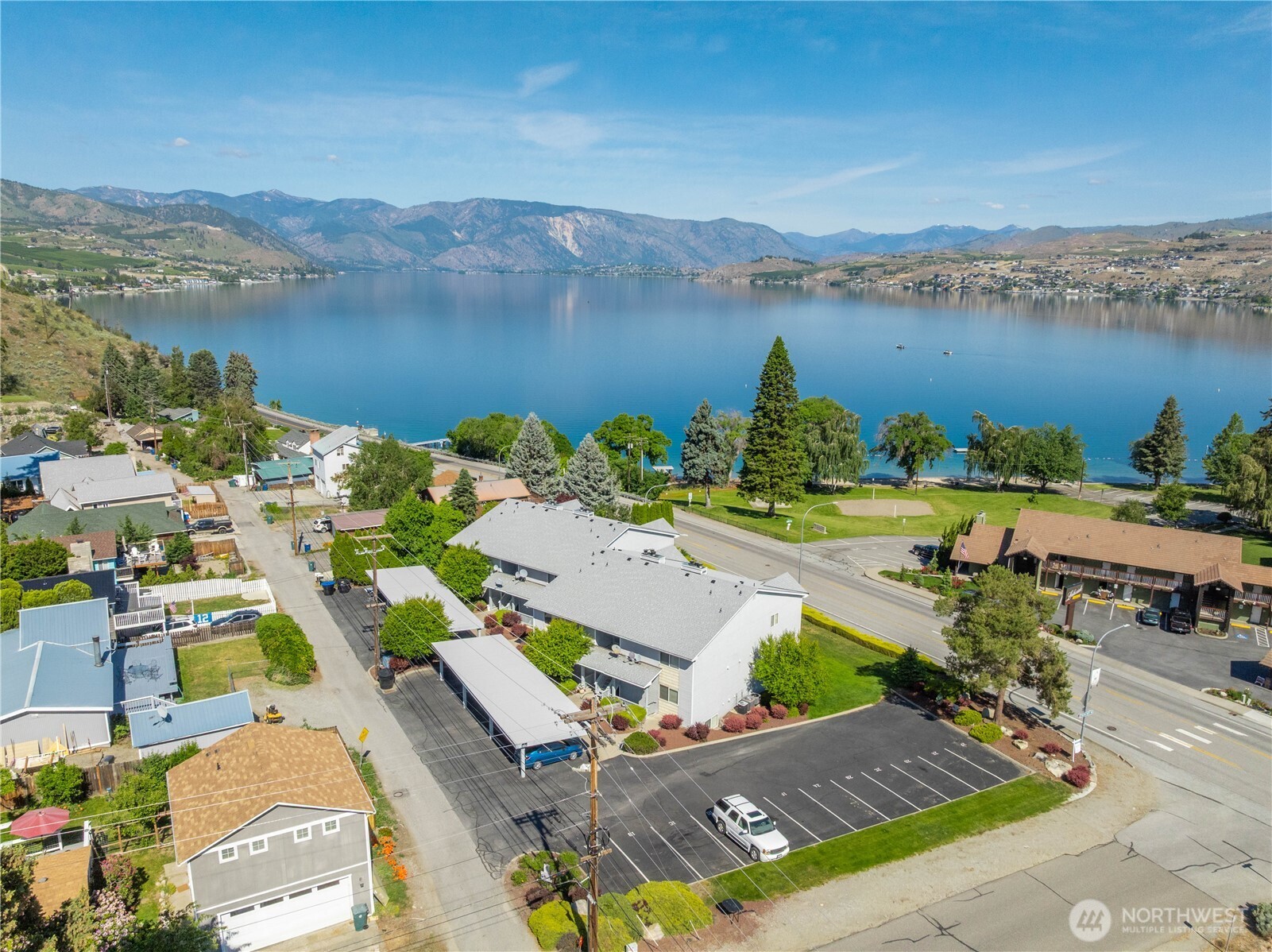 2307 W Woodin Avenue Chelan WA 98816
