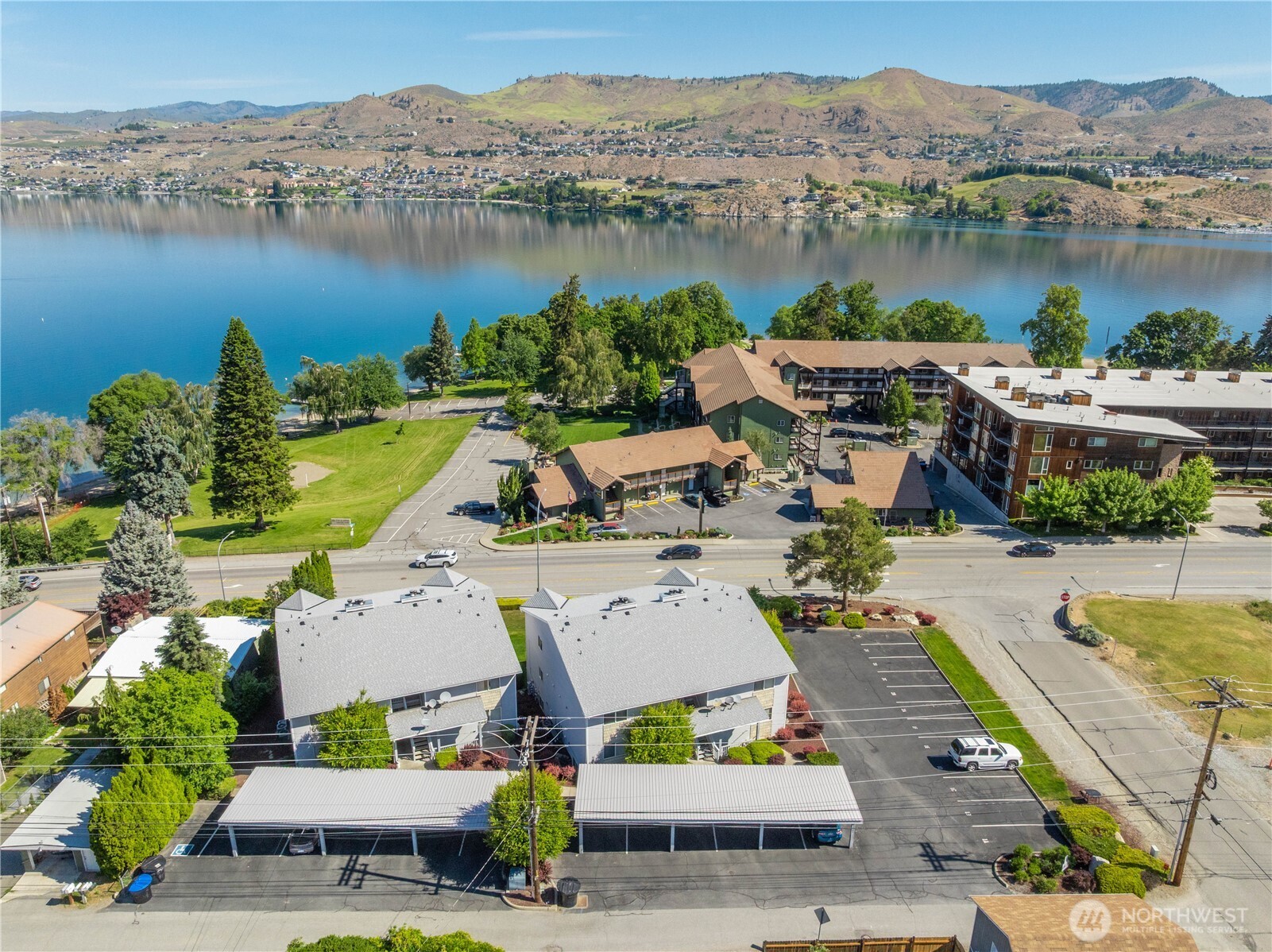 2307 W Woodin Avenue Chelan WA 98816