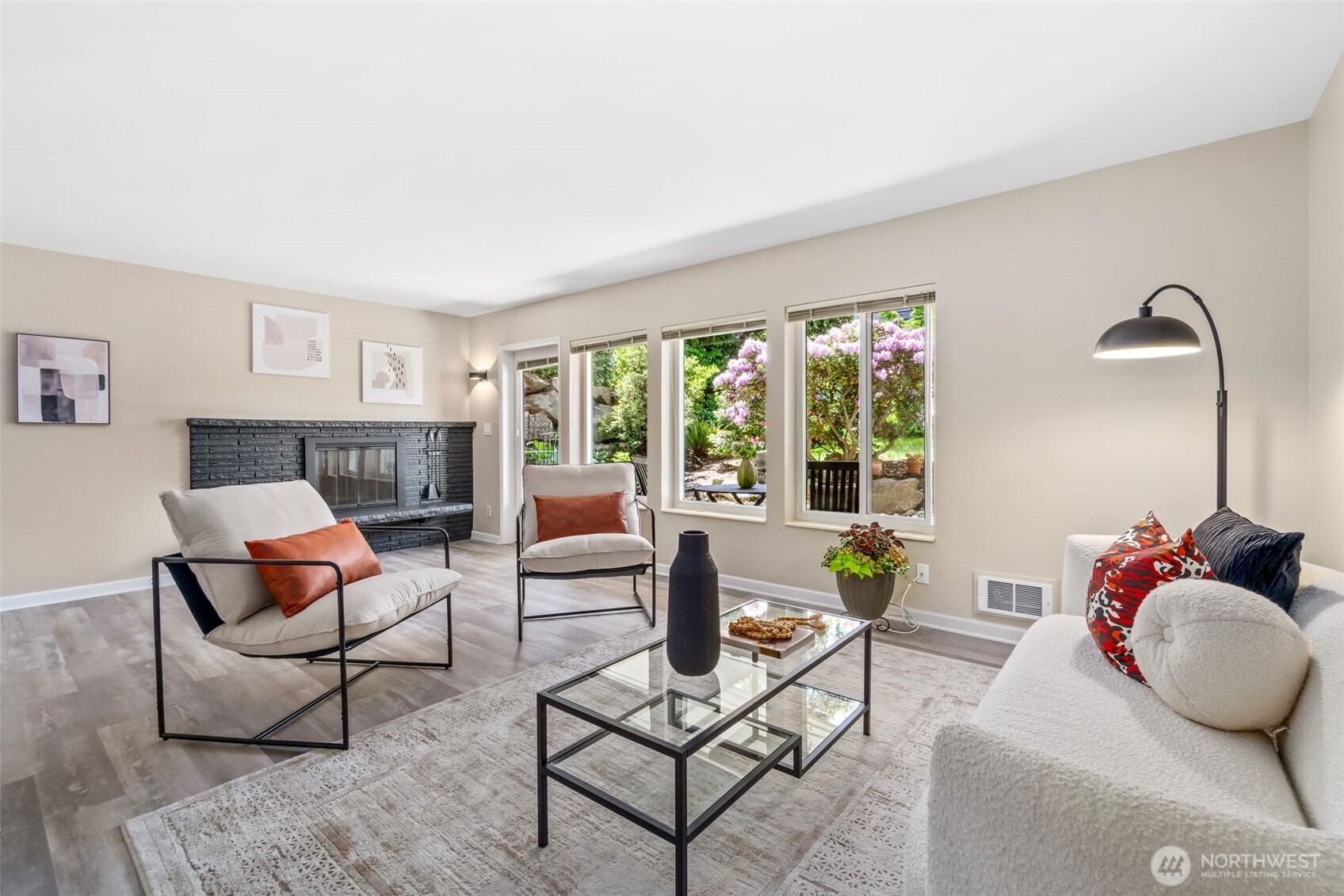 75 E Lynn Street Seattle WA 98102