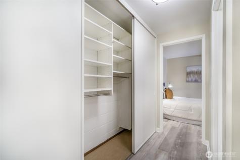 75 E Lynn Street Seattle WA 98102
