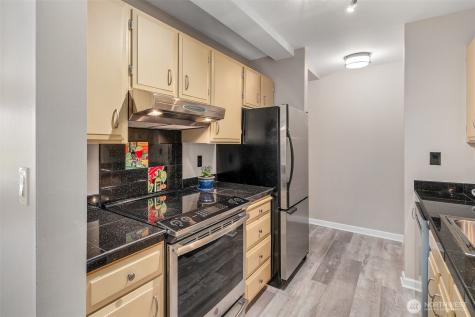 75 E Lynn Street Seattle WA 98102