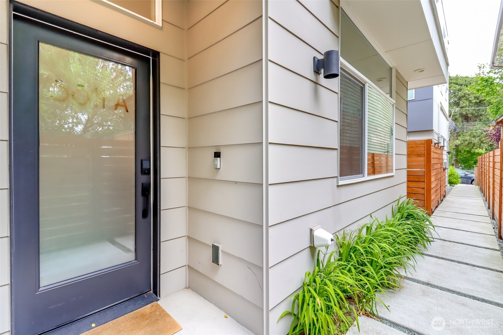 8811 Interlake Avenue N Seattle WA 98103