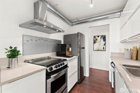 2100 3rd Avenue Seattle WA 98121
