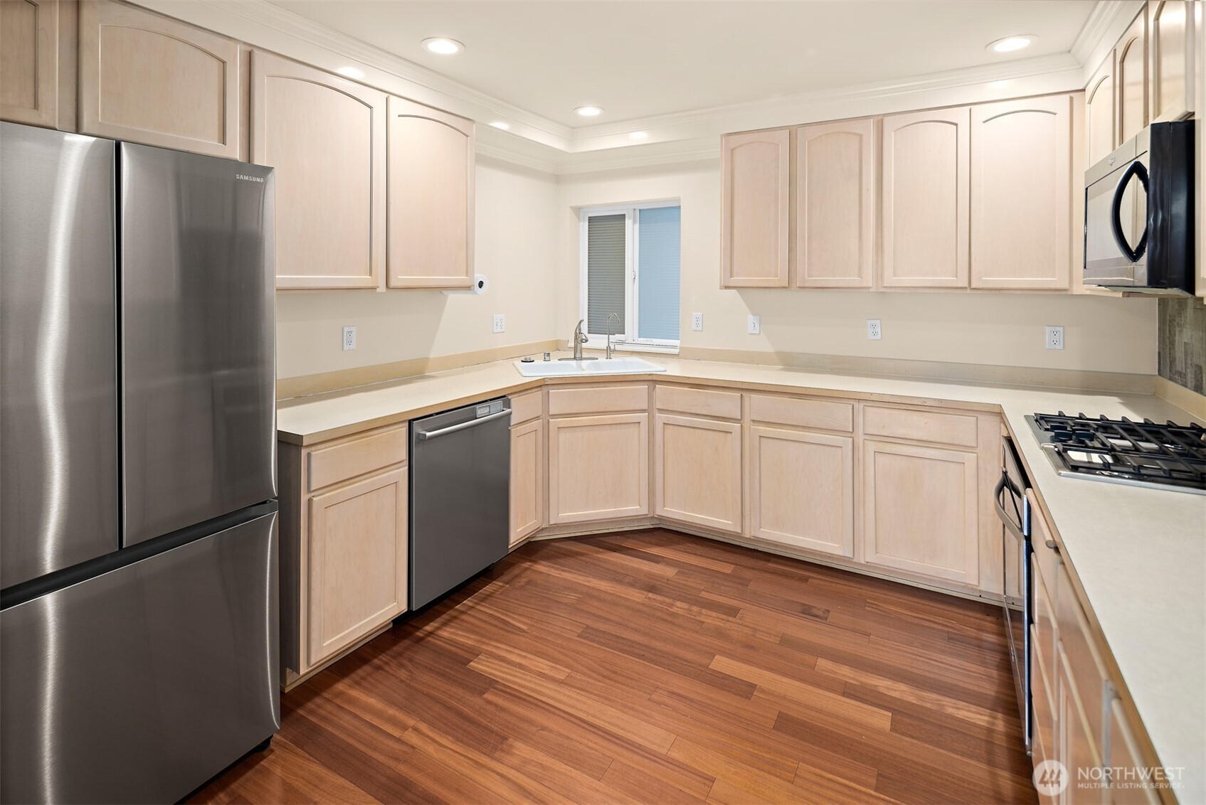 8221 53rd Avenue W Mukilteo WA 98275