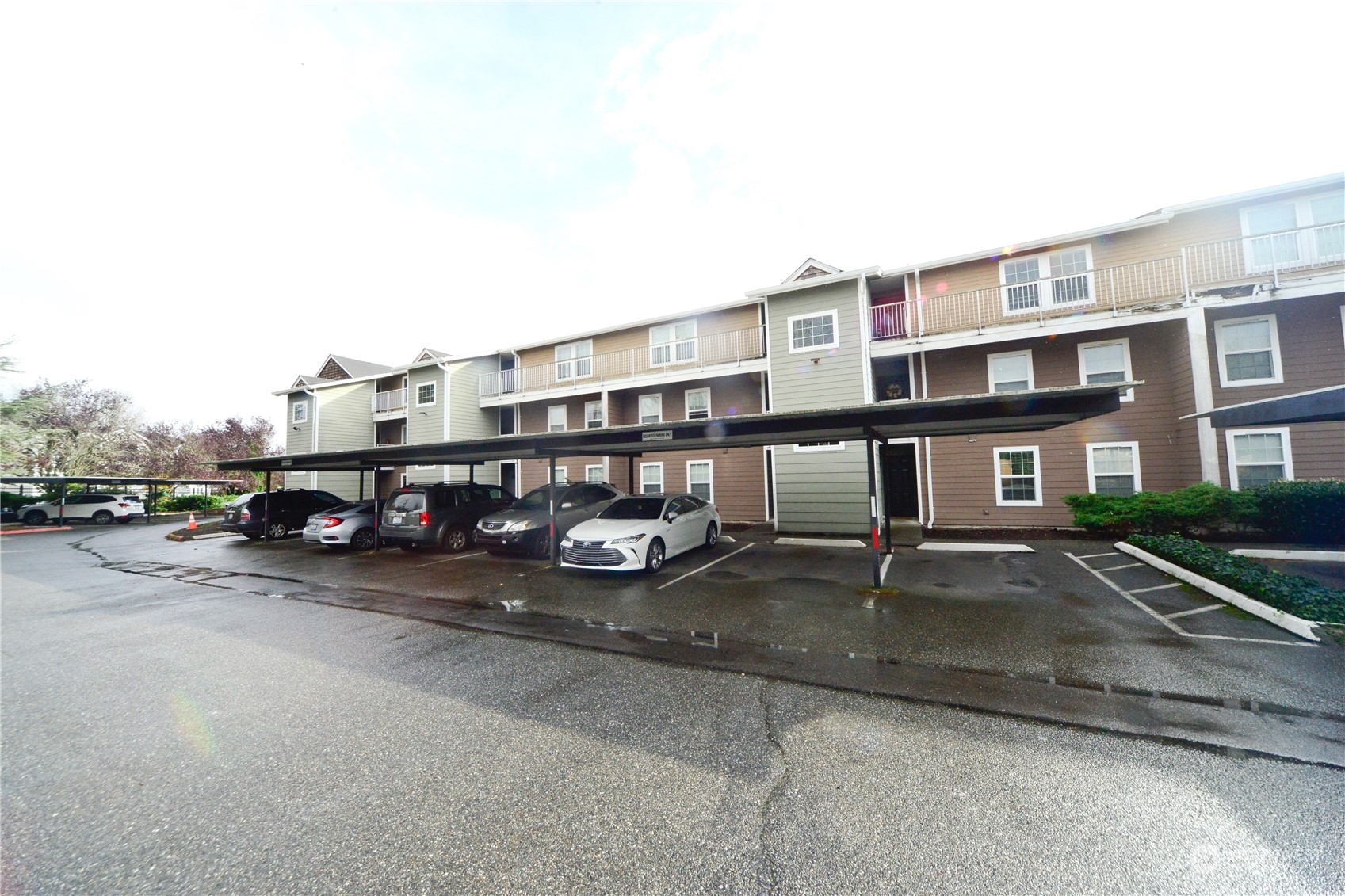 9815 Holly Drive Everett WA 98204