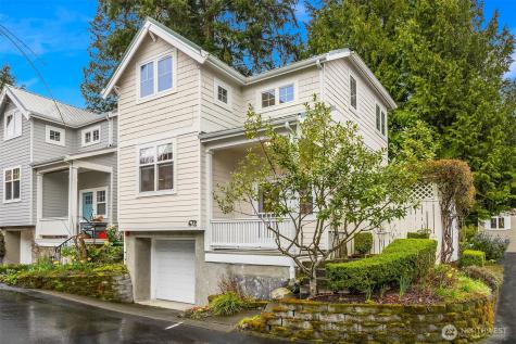 672 Madison Avenue N Bainbridge Island WA 98110