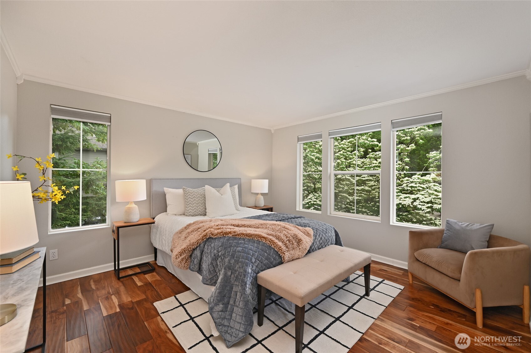 2130 Newport Way NW Issaquah WA 98027
