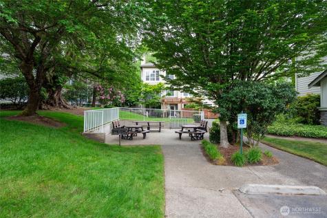 2130 Newport Way NW Issaquah WA 98027
