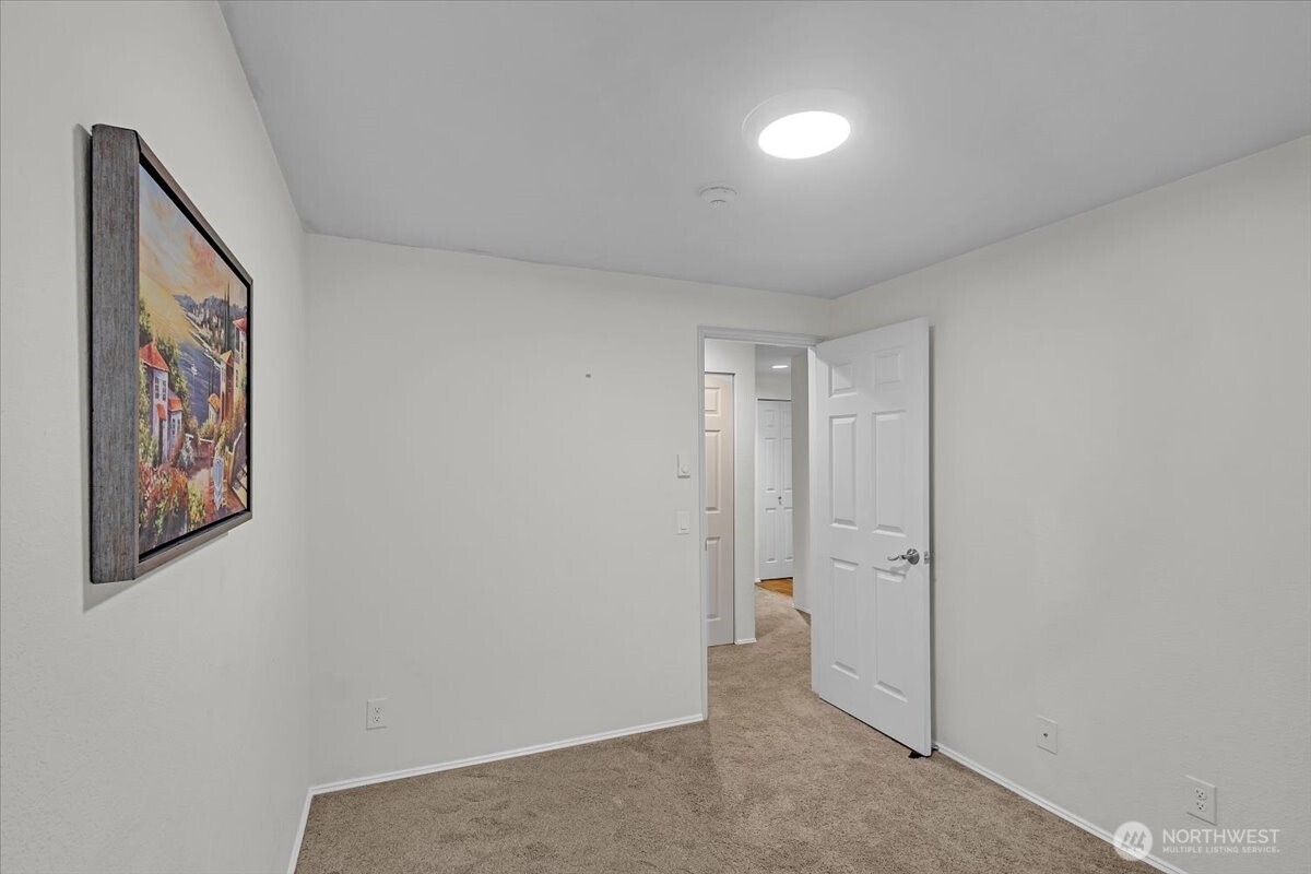 8653 Avondale Rd NE Redmond WA 98052