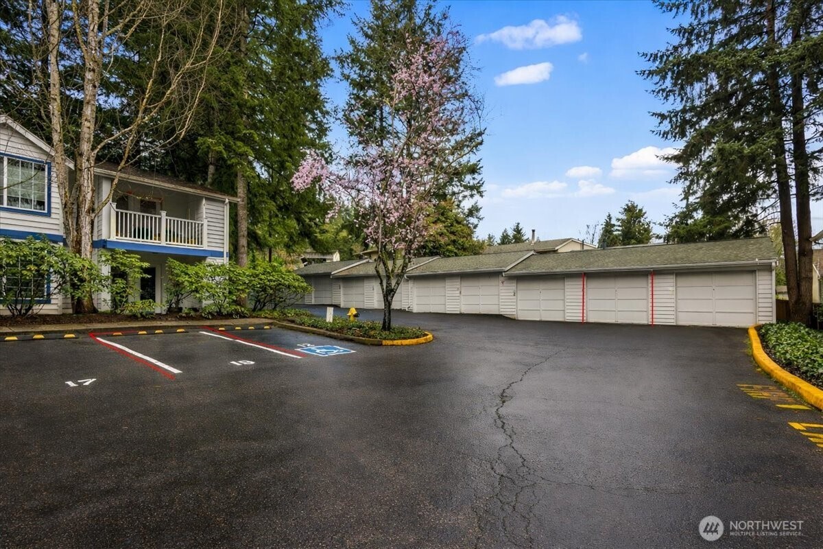 8653 Avondale Rd NE Redmond WA 98052