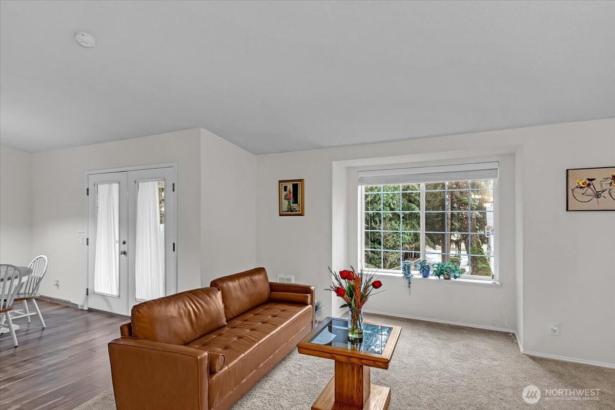 8653 Avondale Rd NE Redmond WA 98052