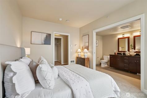 76 Cedar Street Seattle WA 98121