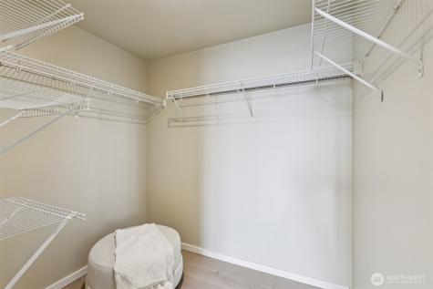 76 Cedar Street Seattle WA 98121