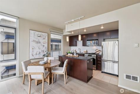 76 Cedar Street Seattle WA 98121