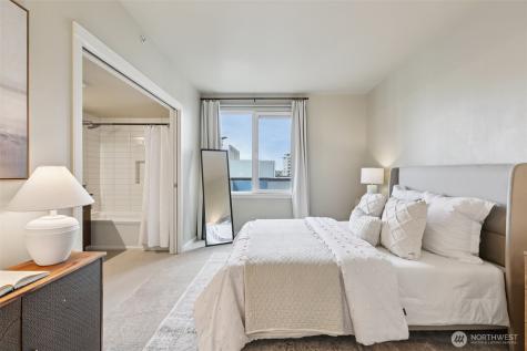76 Cedar Street Seattle WA 98121