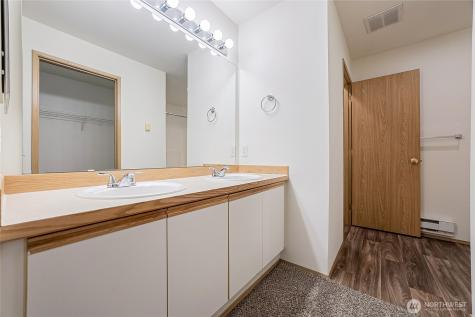 23210 59th Street S Kent WA 98032