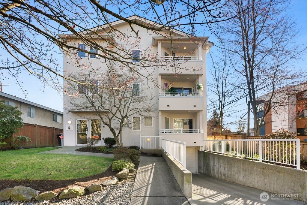 1707 NW 59th Street Seattle WA 98107
