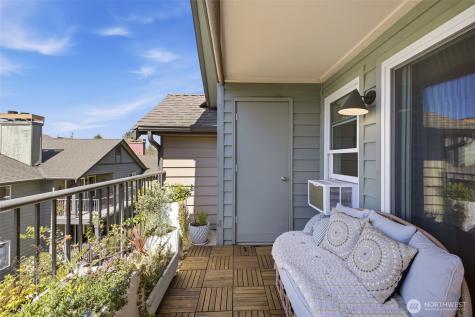 13209 Newcastle Way Newcastle WA 98059