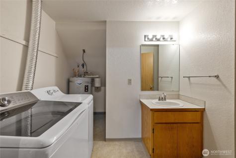 5517 E 99th St Court Puyallup WA 98373