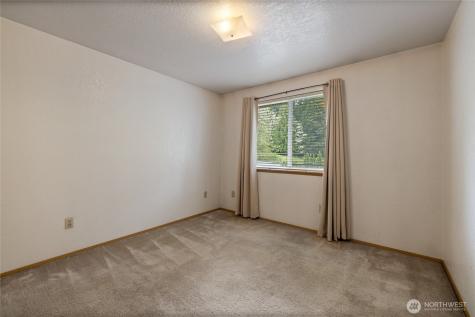 5517 E 99th St Court Puyallup WA 98373