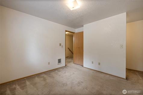 5517 E 99th St Court Puyallup WA 98373
