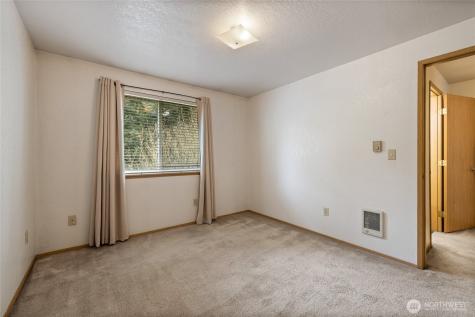 5517 E 99th St Court Puyallup WA 98373