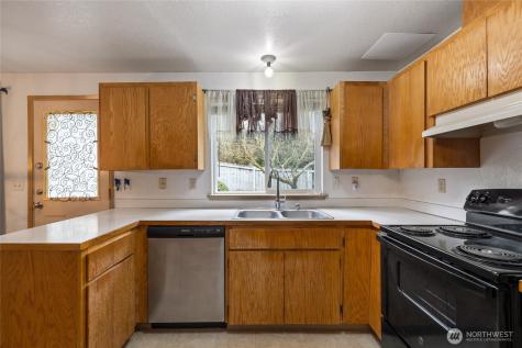 5517 E 99th St Court Puyallup WA 98373