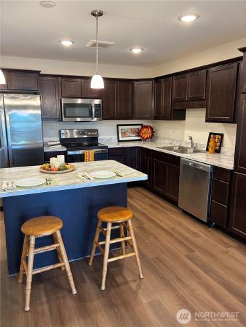 3803 17th Street SW Puyallup WA 98373