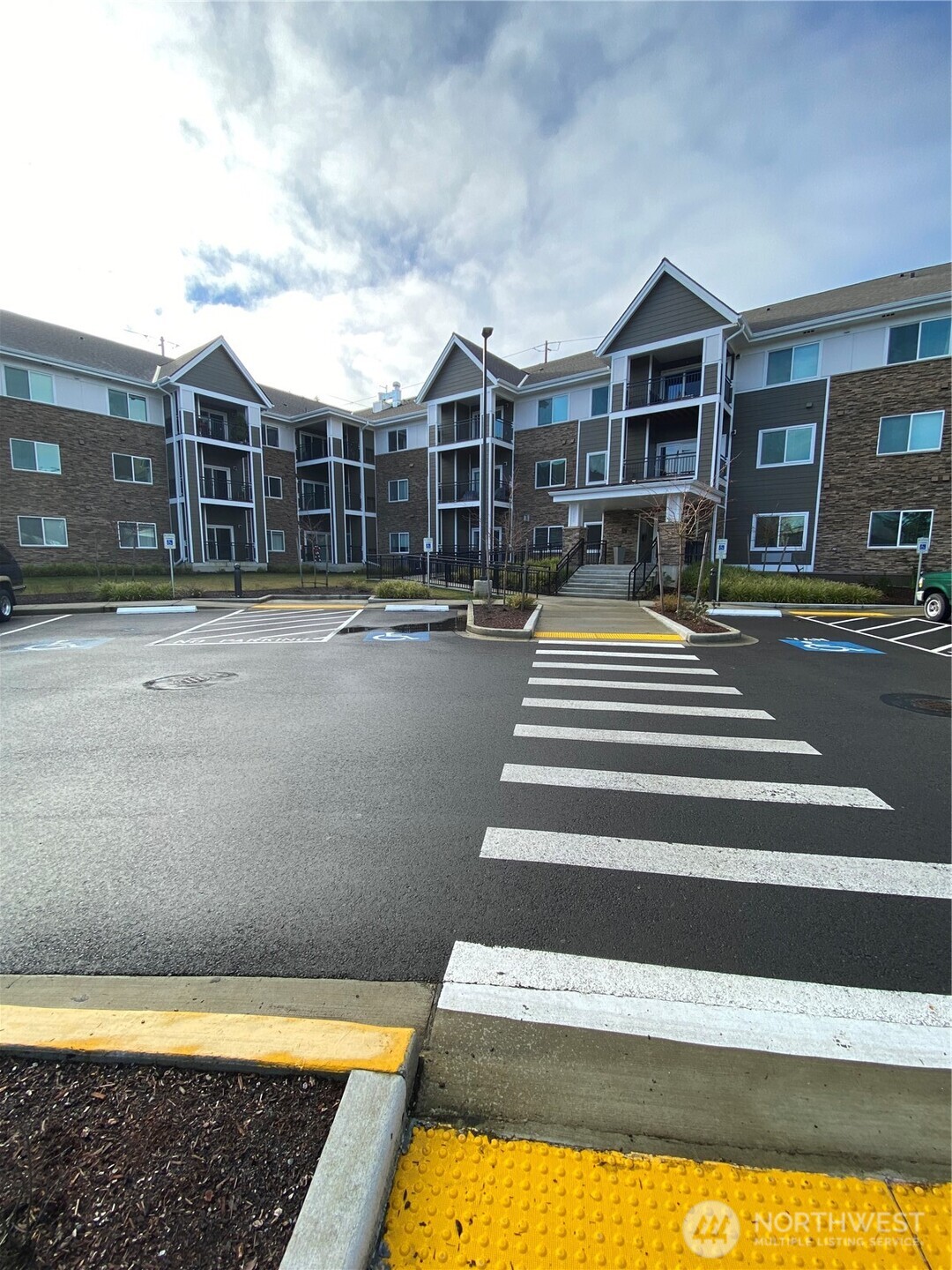 3803 17th Street SW Puyallup WA 98373