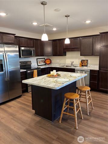 3803 17th Street SW Puyallup WA 98373