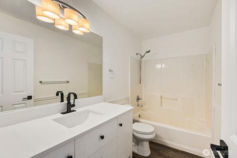 15511 35th Avenue W Lynnwood WA 98087