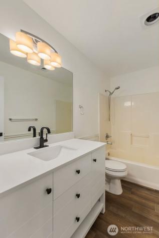 15511 35th Avenue W Lynnwood WA 98087