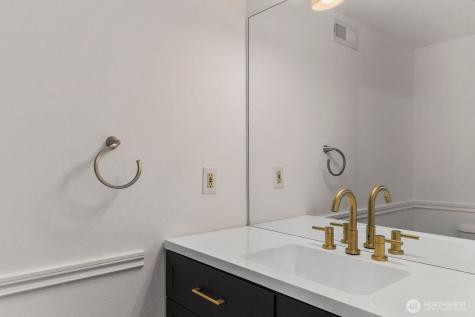 15511 35th Avenue W Lynnwood WA 98087