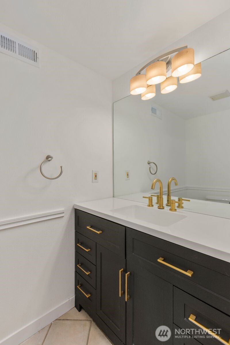 15511 35th Avenue W Lynnwood WA 98087