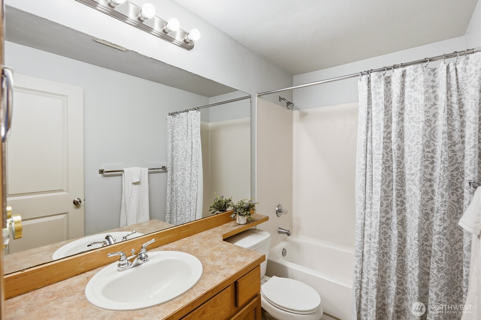 11527 Highway 99 Snohomish WA 98204