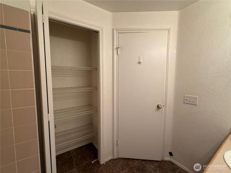 23960 58th Court Kent WA 99032