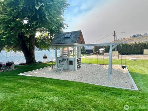 104 Spader Bay Road Chelan WA 98816
