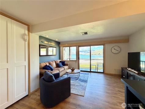 104 Spader Bay Road Chelan WA 98816