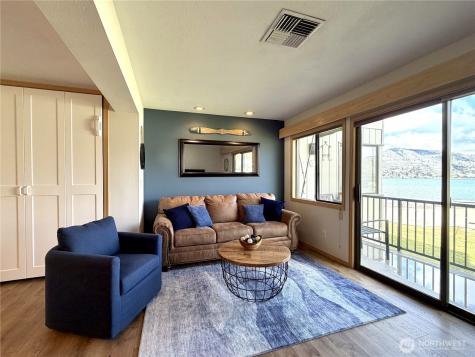 104 Spader Bay Road Chelan WA 98816