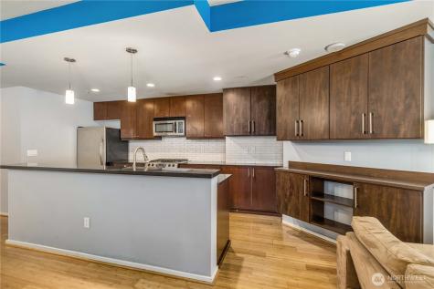 81 Clay Street Seattle WA 98121