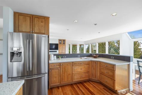 832 Lake Street S Kirkland WA 98033