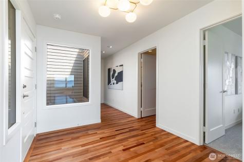 832 Lake Street S Kirkland WA 98033