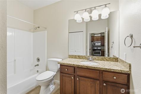 225 Logan Avenue S Renton WA 98057