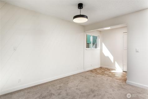 3424 25th Avenue W Seattle WA 98199