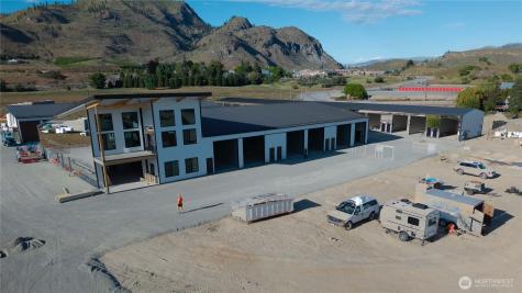 73 E Shop Avenue Chelan WA 98816