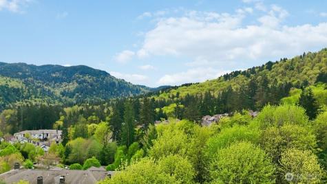 2225 NW Moraine Place Issaquah WA 98027