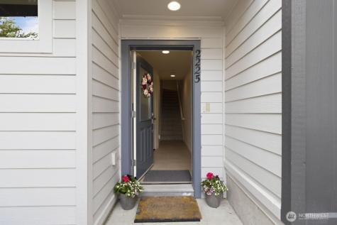 2225 NW Moraine Place Issaquah WA 98027