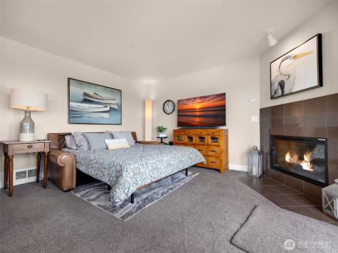 501 Shoreview Drive S Long Beach WA 98631