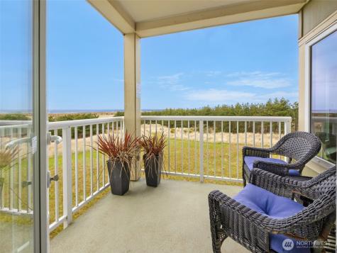 501 Shoreview Drive S Long Beach WA 98631